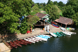 Warwick_Boats